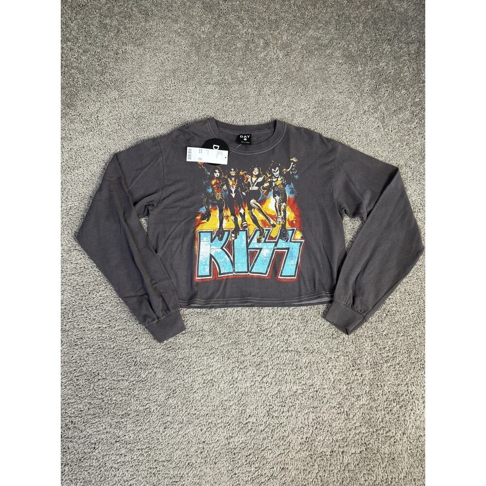 KISS Shirt Womens S Gray Graphic Long Sleeve Crew Neck Cotton DAY New With Tags